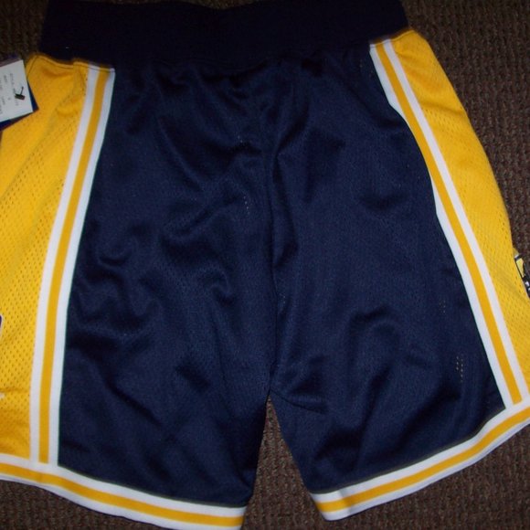 MICHIGAN WOLVERINES STARTER SHORTS BLUE & YELLOW - Picture 9 of 12